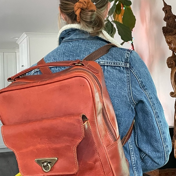 Square Leather Backpack - Picture 14 of 14